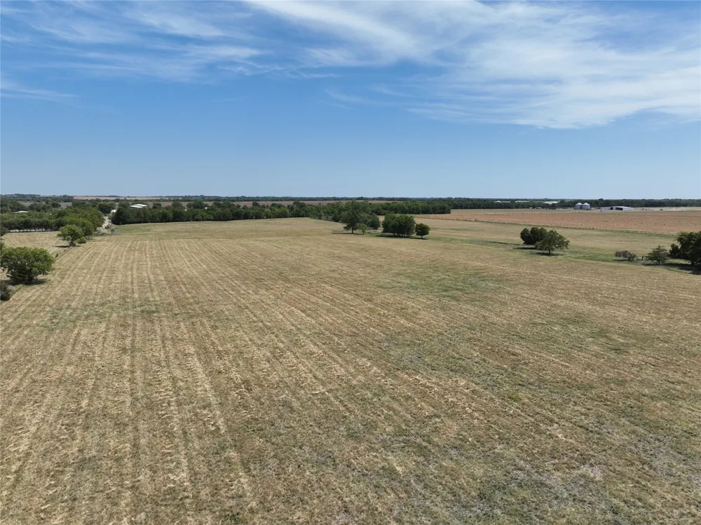 COUNTY ROAD 26701 Petty, TX 75470
