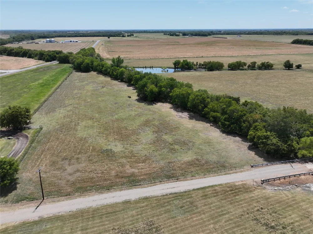 COUNTY ROAD 26701 Petty, TX 75470