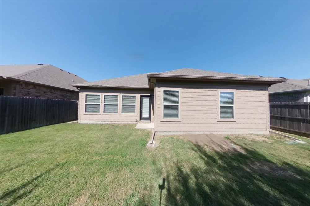 7712 Cottonwood Drive Greenville, TX 75402