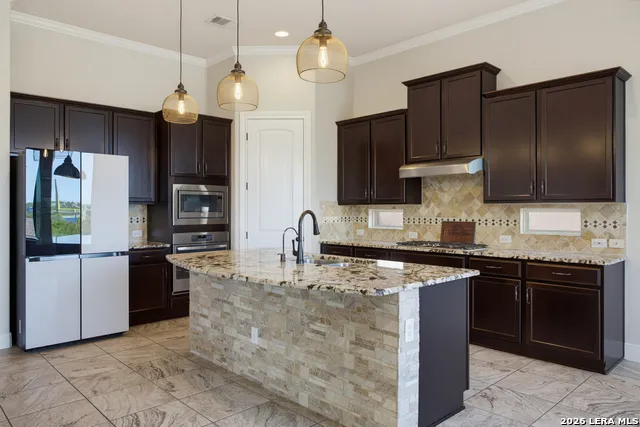 12135 Upton Park San Antonio, TX 78253