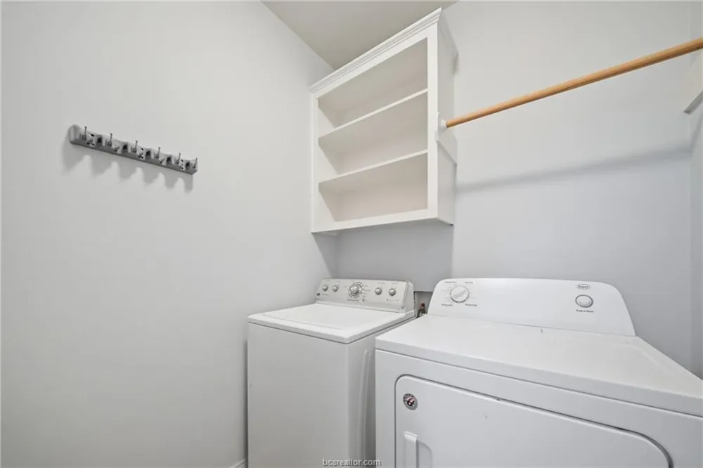 6915 Appomattox Drive College Station, TX 77845