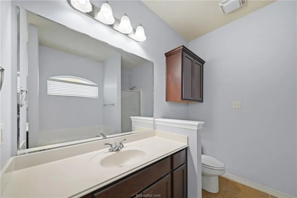 6915 Appomattox Drive College Station, TX 77845