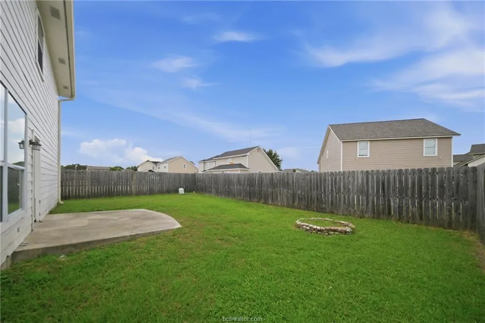 6915 Appomattox Drive College Station, TX 77845