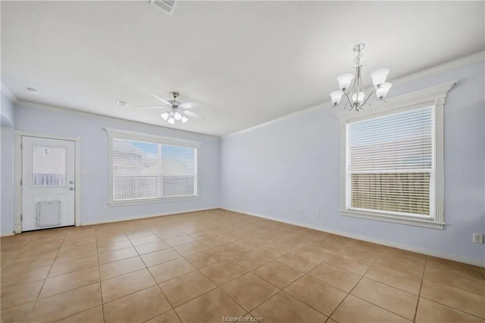 6915 Appomattox Drive College Station, TX 77845