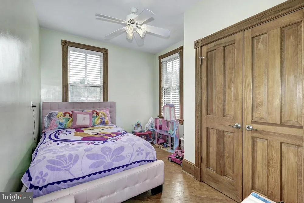 2712 P NW #A Washington, DC 20007