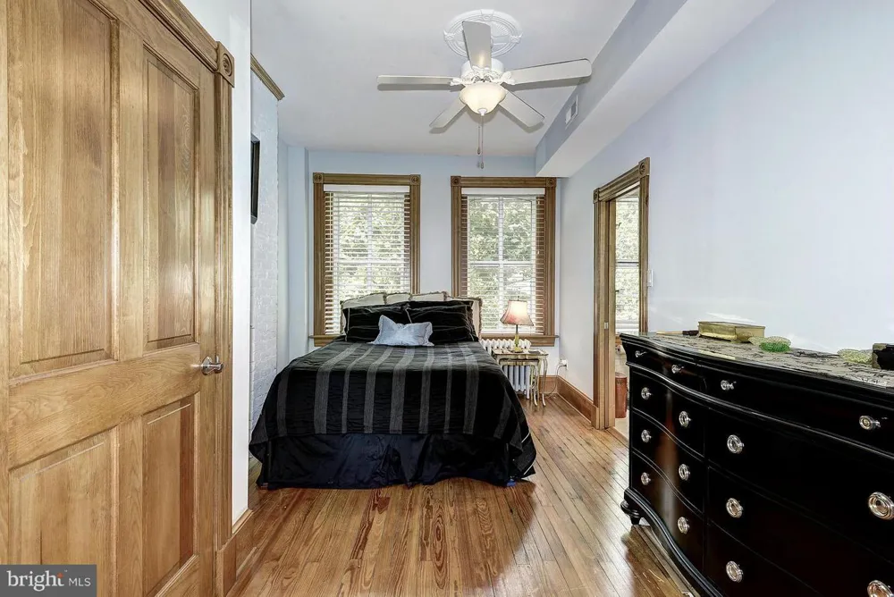 2712 P NW #A Washington, DC 20007