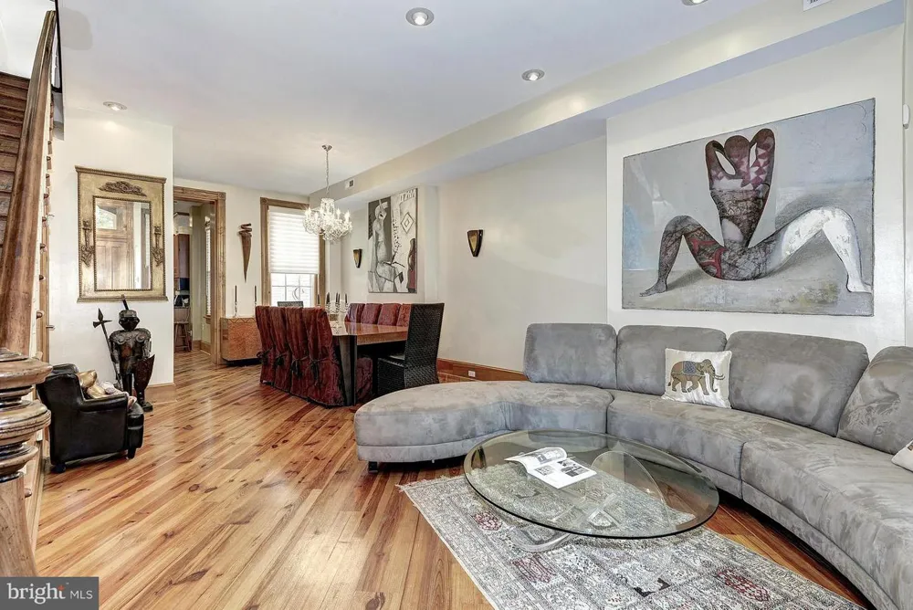 2712 P NW #A Washington, DC 20007