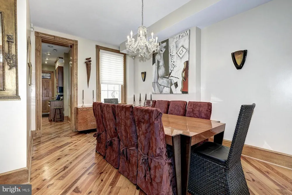2712 P NW #A Washington, DC 20007