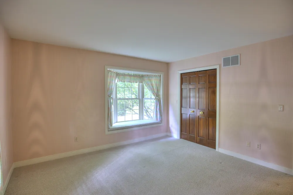 4890 Mill Run Jackson, MI 49201