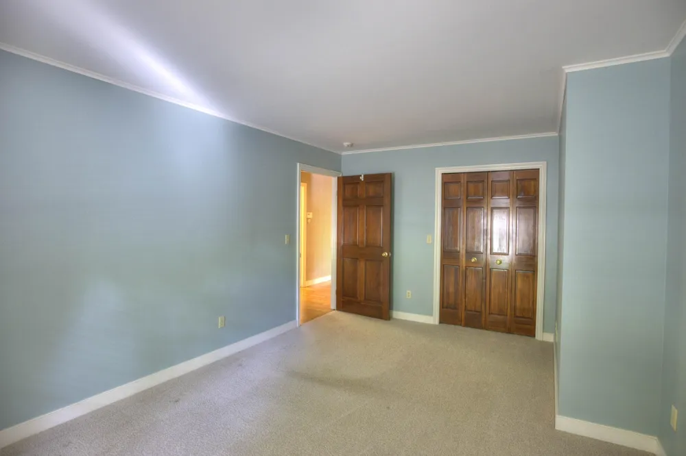 4890 Mill Run Jackson, MI 49201