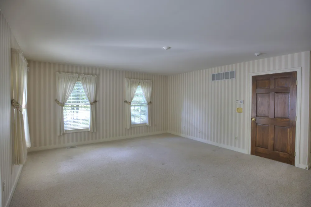 4890 Mill Run Jackson, MI 49201