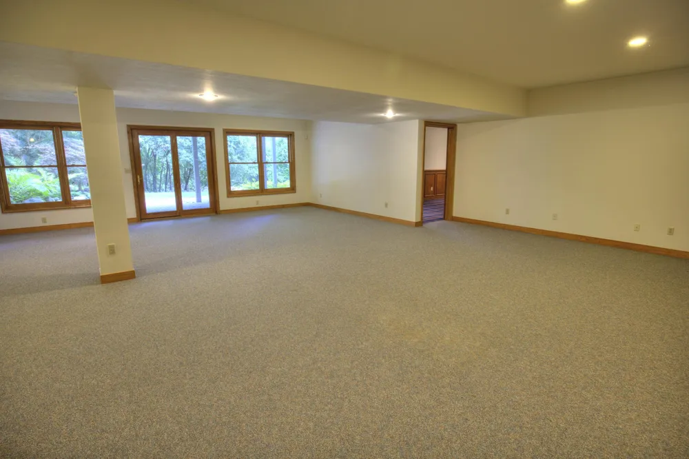 4890 Mill Run Jackson, MI 49201