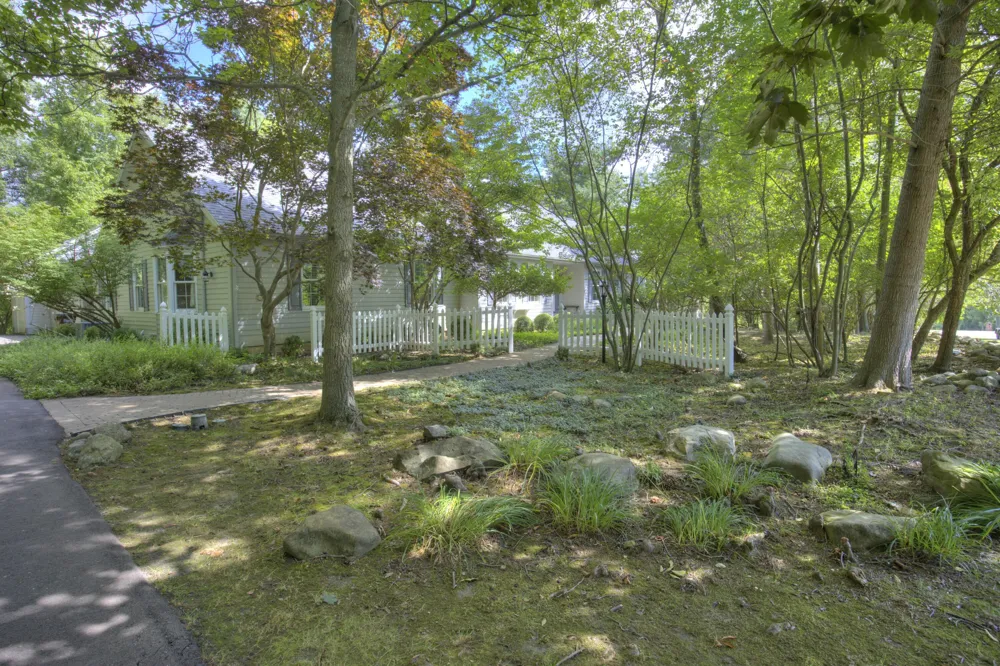 4890 Mill Run Jackson, MI 49201