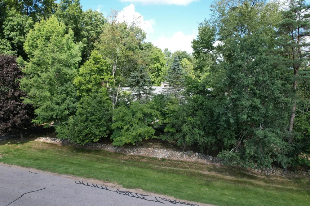 4890 Mill Run Jackson, MI 49201