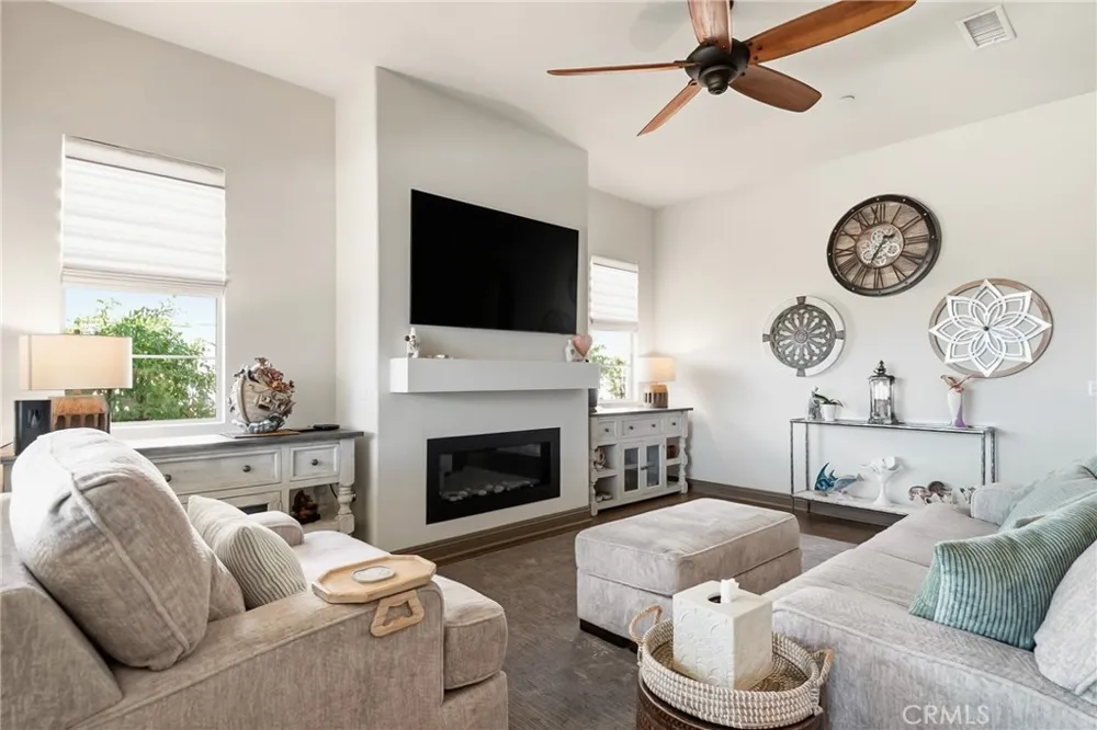 24325 Overlook Corona, CA 92883