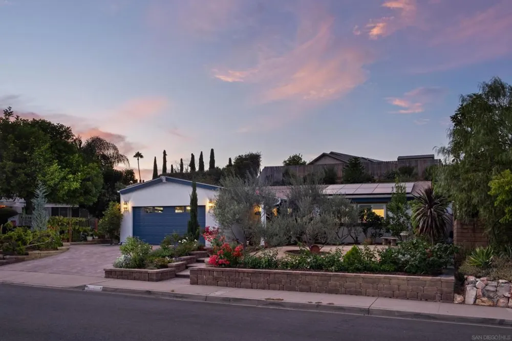9140 Inverness Santee, CA 92071