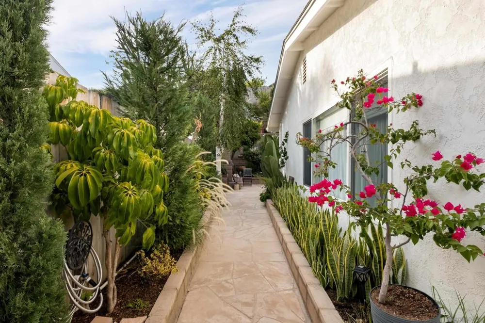 9140 Inverness Santee, CA 92071