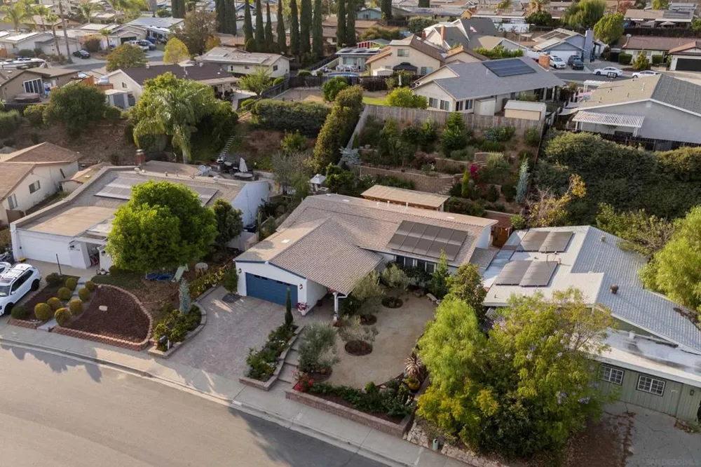 9140 Inverness Santee, CA 92071