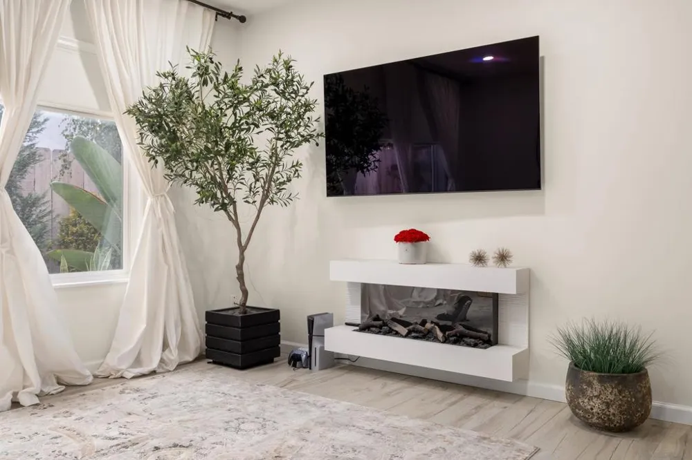 9140 Inverness Santee, CA 92071