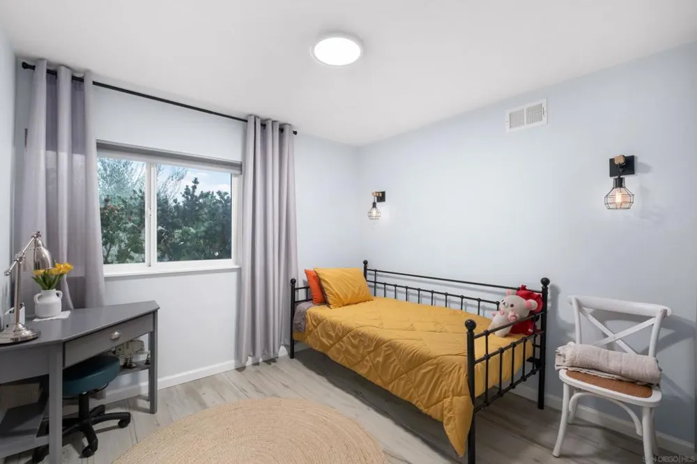 9140 Inverness Santee, CA 92071