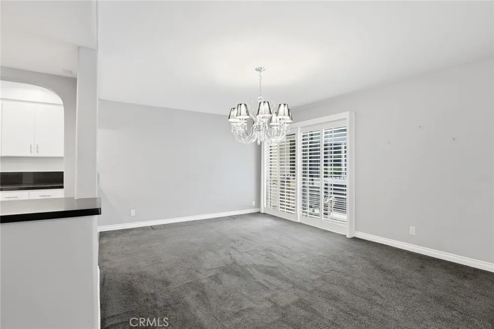16012 Moorpark #302A Encino, CA 91436