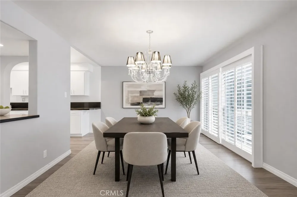 16012 Moorpark #302A Encino, CA 91436