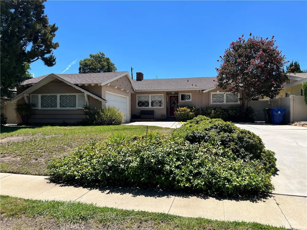 16846 Minnehaha Street Granada Hills, CA 91344