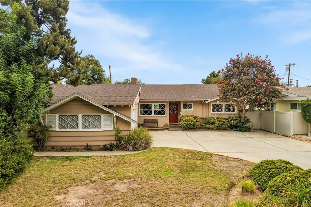 16846 Minnehaha Street Granada Hills, CA 91344