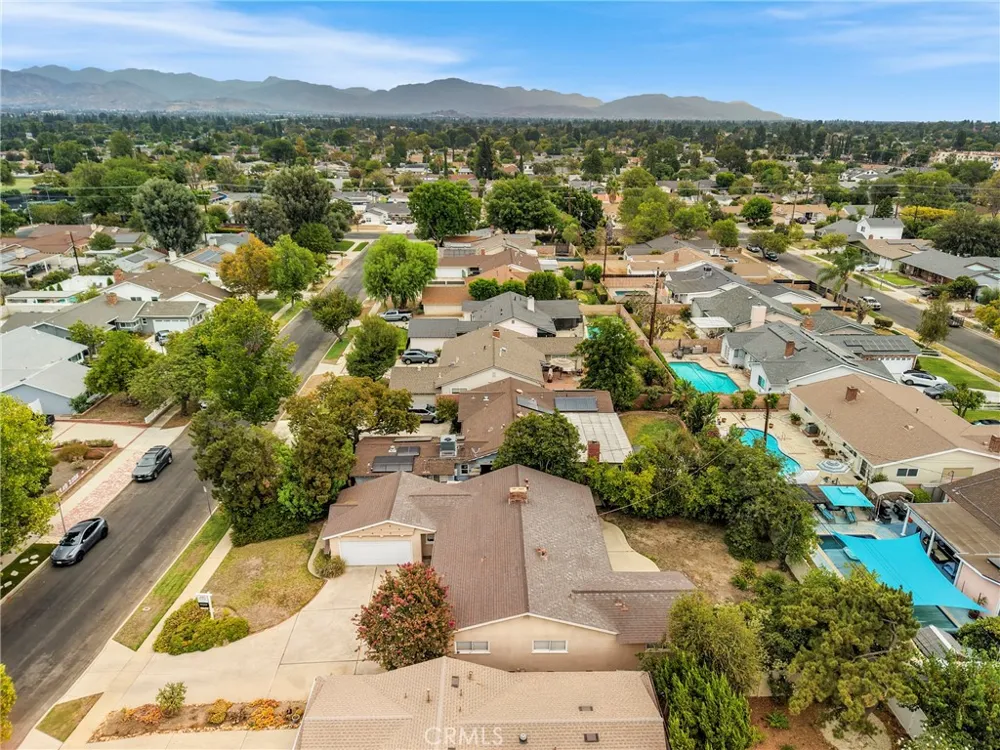 16846 Minnehaha Street Granada Hills, CA 91344