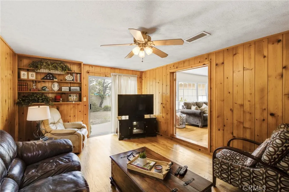 16846 Minnehaha Street Granada Hills, CA 91344