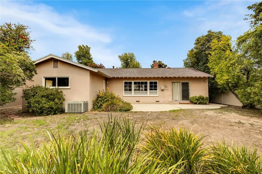 16846 Minnehaha Street Granada Hills, CA 91344
