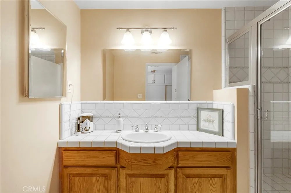 16846 Minnehaha Street Granada Hills, CA 91344