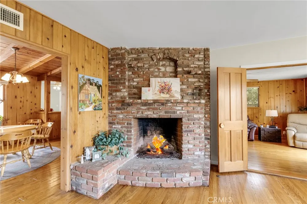 16846 Minnehaha Street Granada Hills, CA 91344