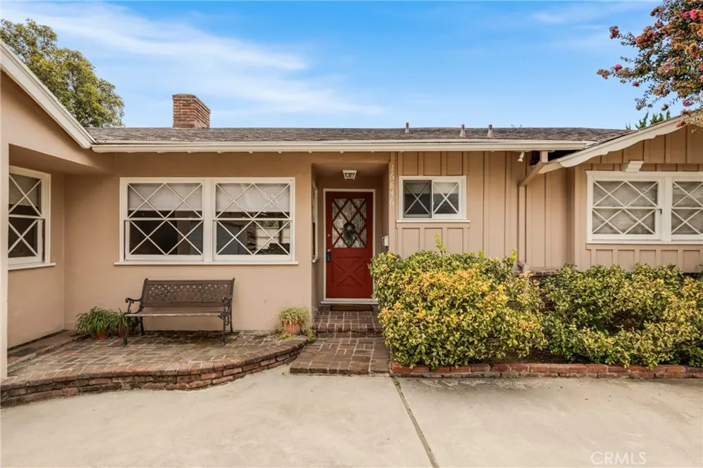 16846 Minnehaha Street Granada Hills, CA 91344