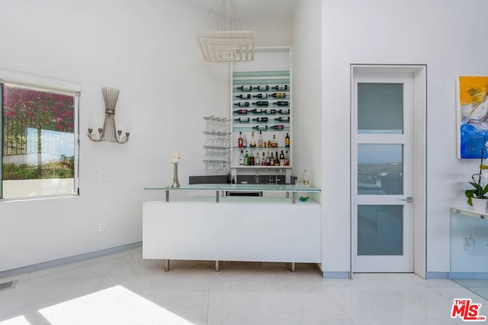 28405 Via Acero Street Malibu, CA 90265