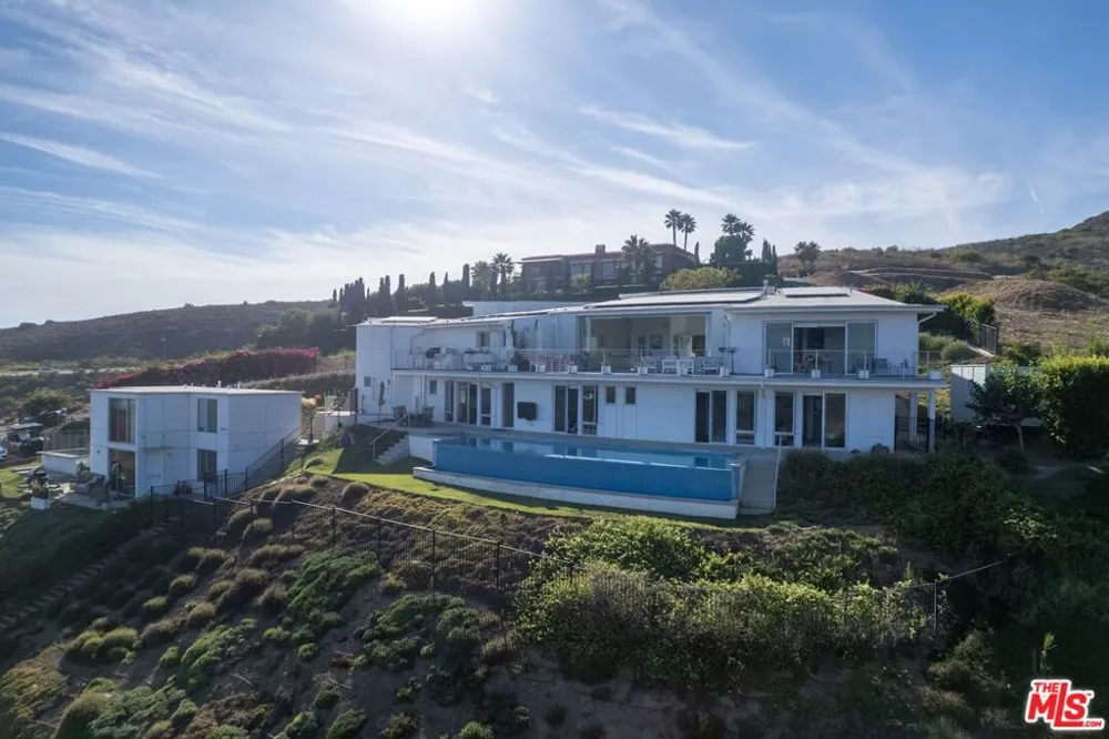 28405 Via Acero Street Malibu, CA 90265
