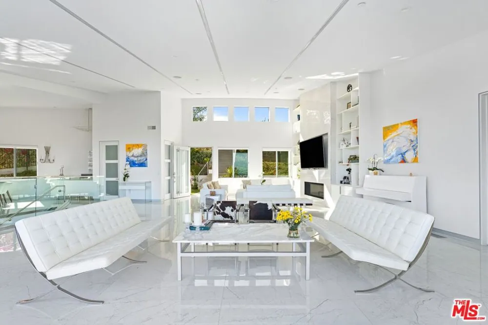 28405 Via Acero Street Malibu, CA 90265