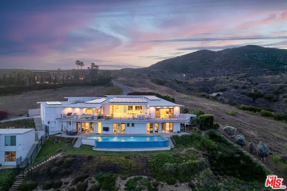 28405 Via Acero Street Malibu, CA 90265