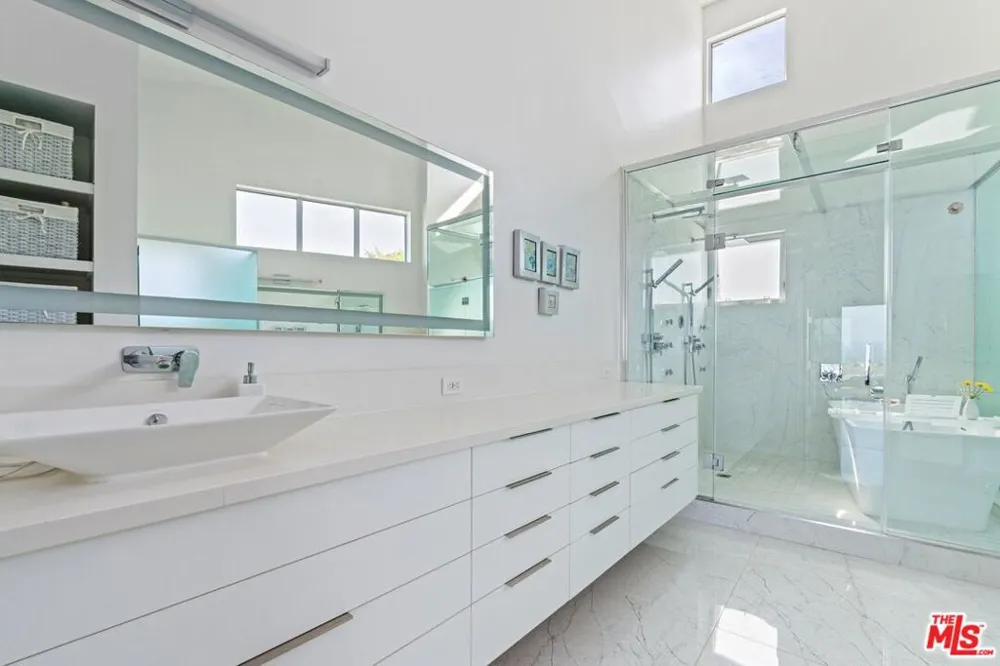 28405 Via Acero Street Malibu, CA 90265
