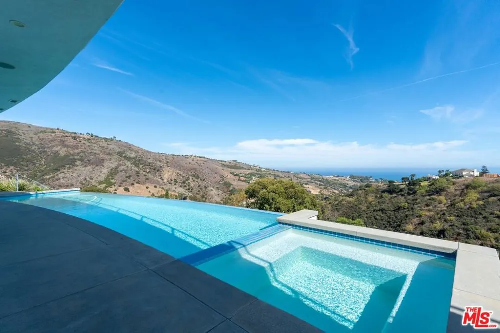 28405 Via Acero Street Malibu, CA 90265