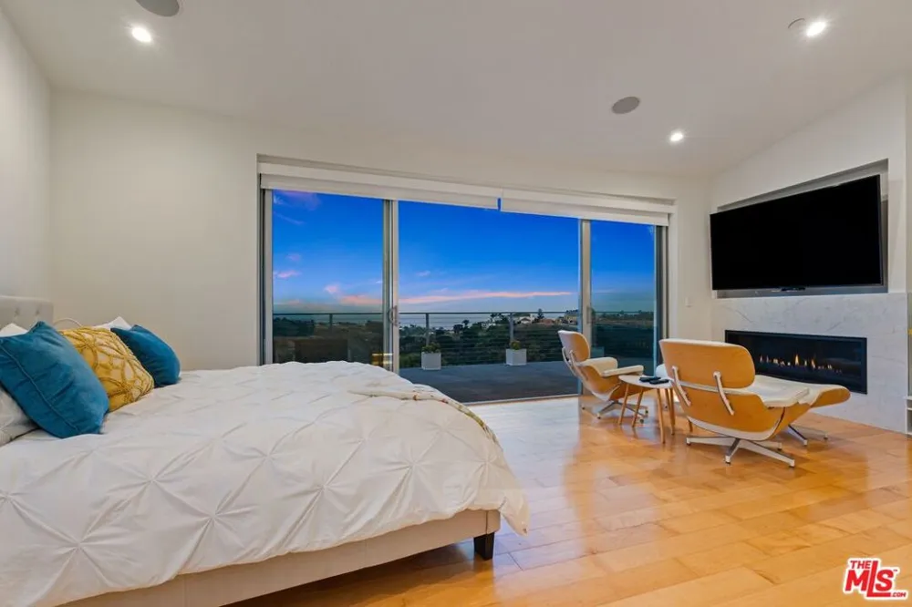 28405 Via Acero Street Malibu, CA 90265