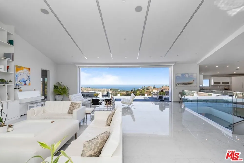 28405 Via Acero Street Malibu, CA 90265