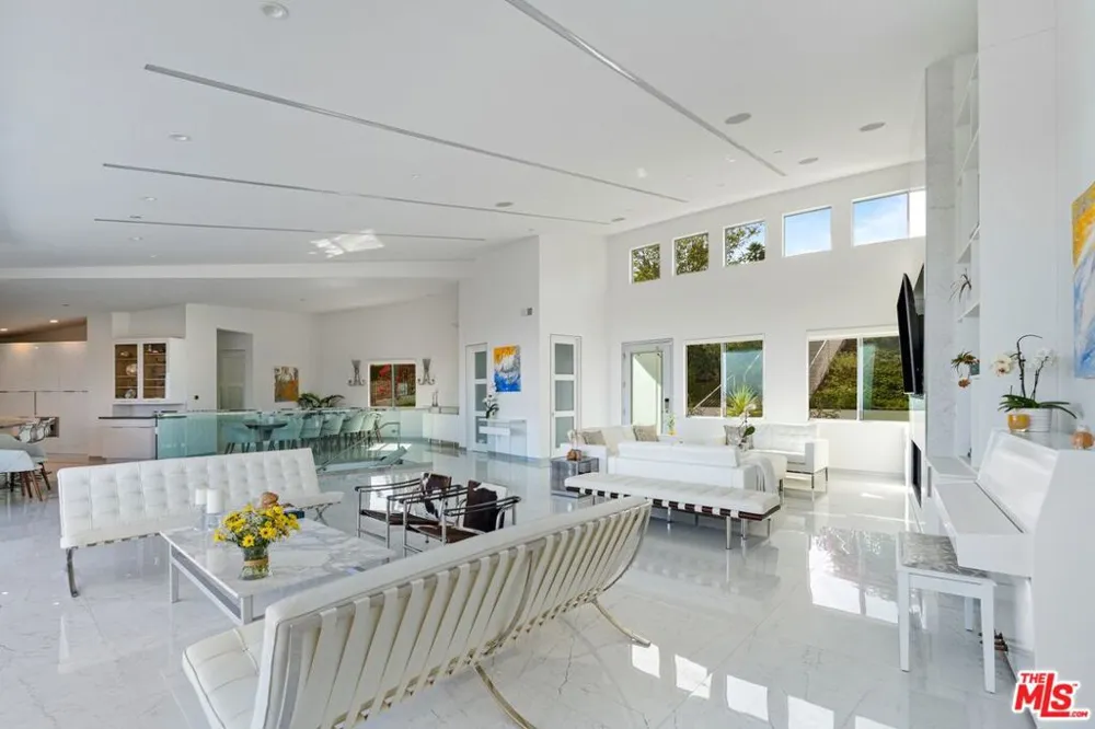 28405 Via Acero Street Malibu, CA 90265