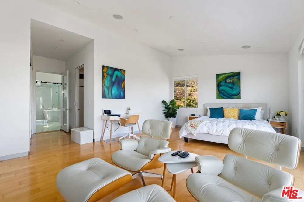 28405 Via Acero Street Malibu, CA 90265