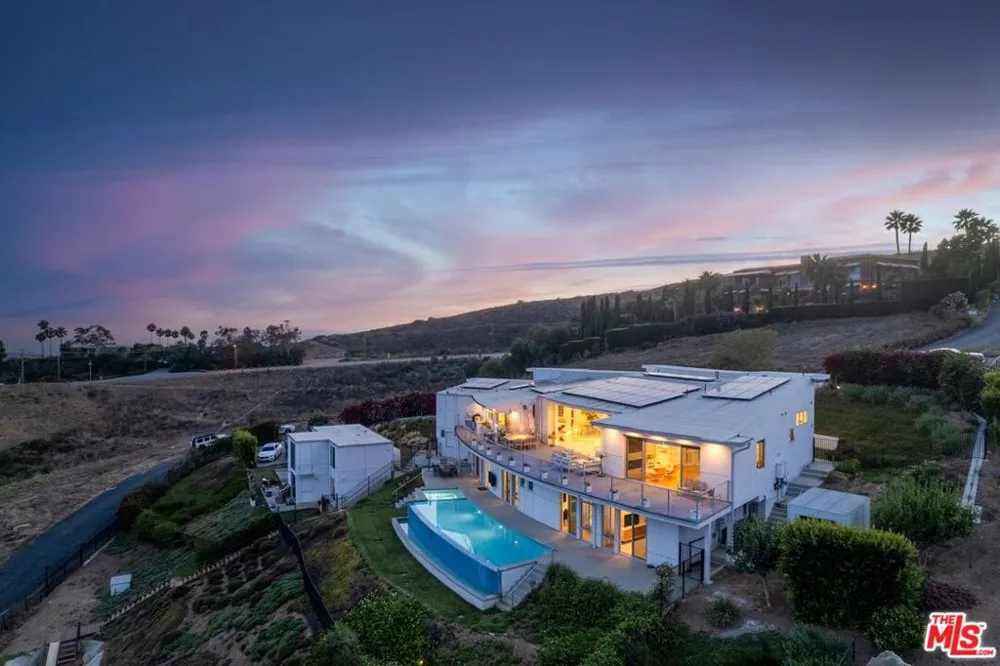 28405 Via Acero Street Malibu, CA 90265