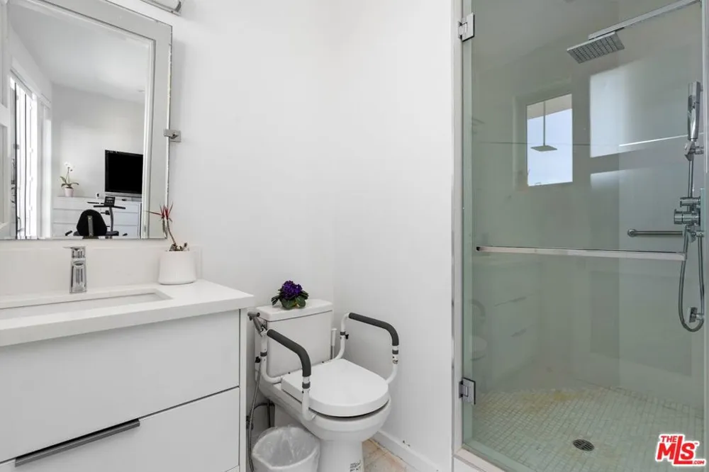 28405 Via Acero Street Malibu, CA 90265