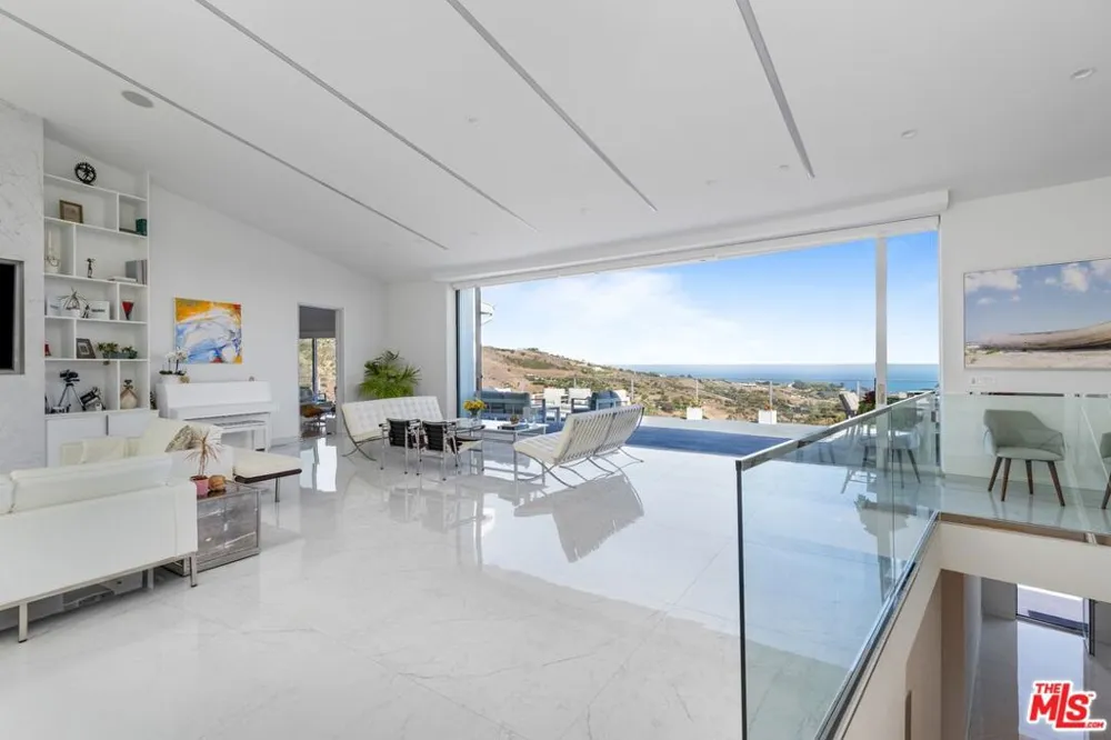 28405 Via Acero Street Malibu, CA 90265
