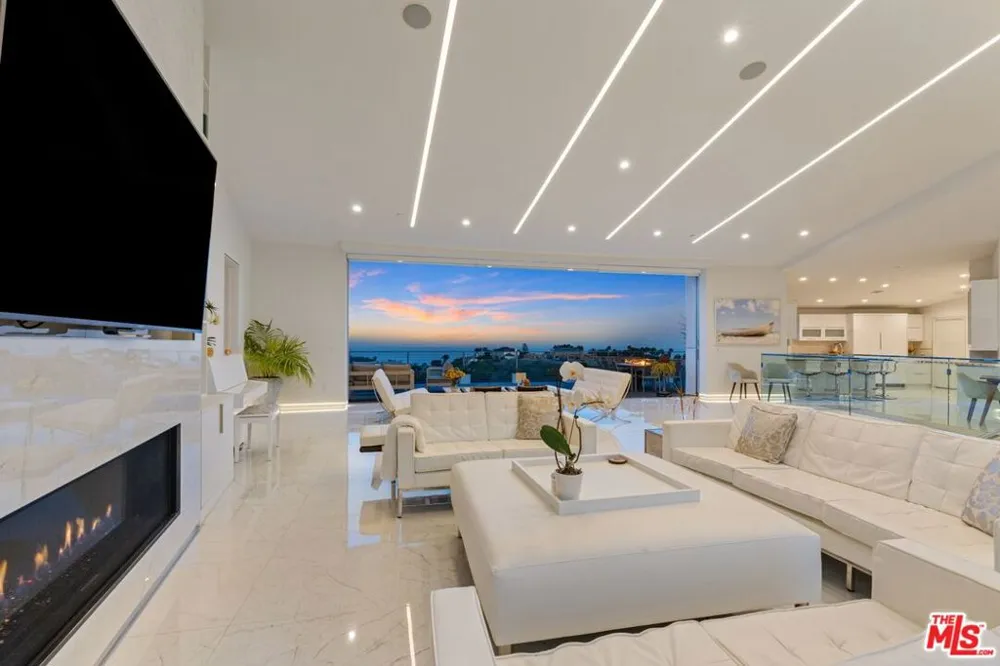 28405 Via Acero Street Malibu, CA 90265