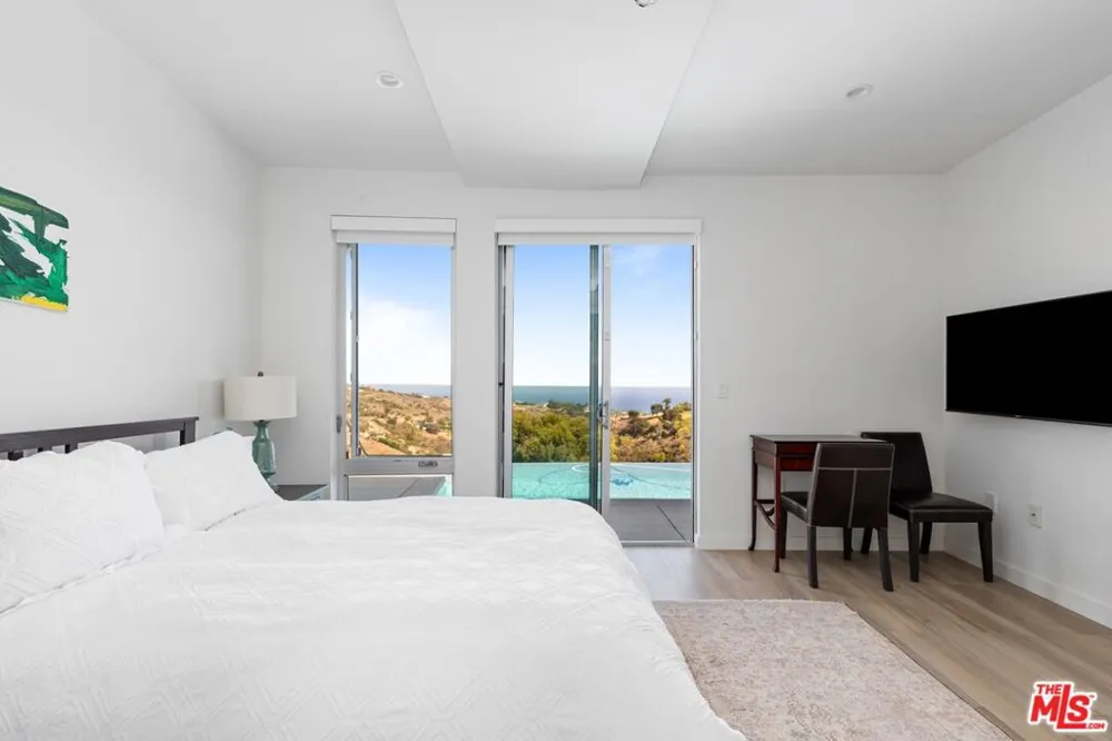 28405 Via Acero Street Malibu, CA 90265
