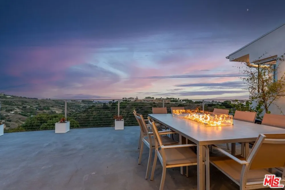 28405 Via Acero Street Malibu, CA 90265